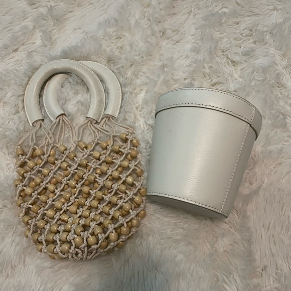 Gorgeous STAUD white Moreau leather bucket bag - Picture 10 of 16